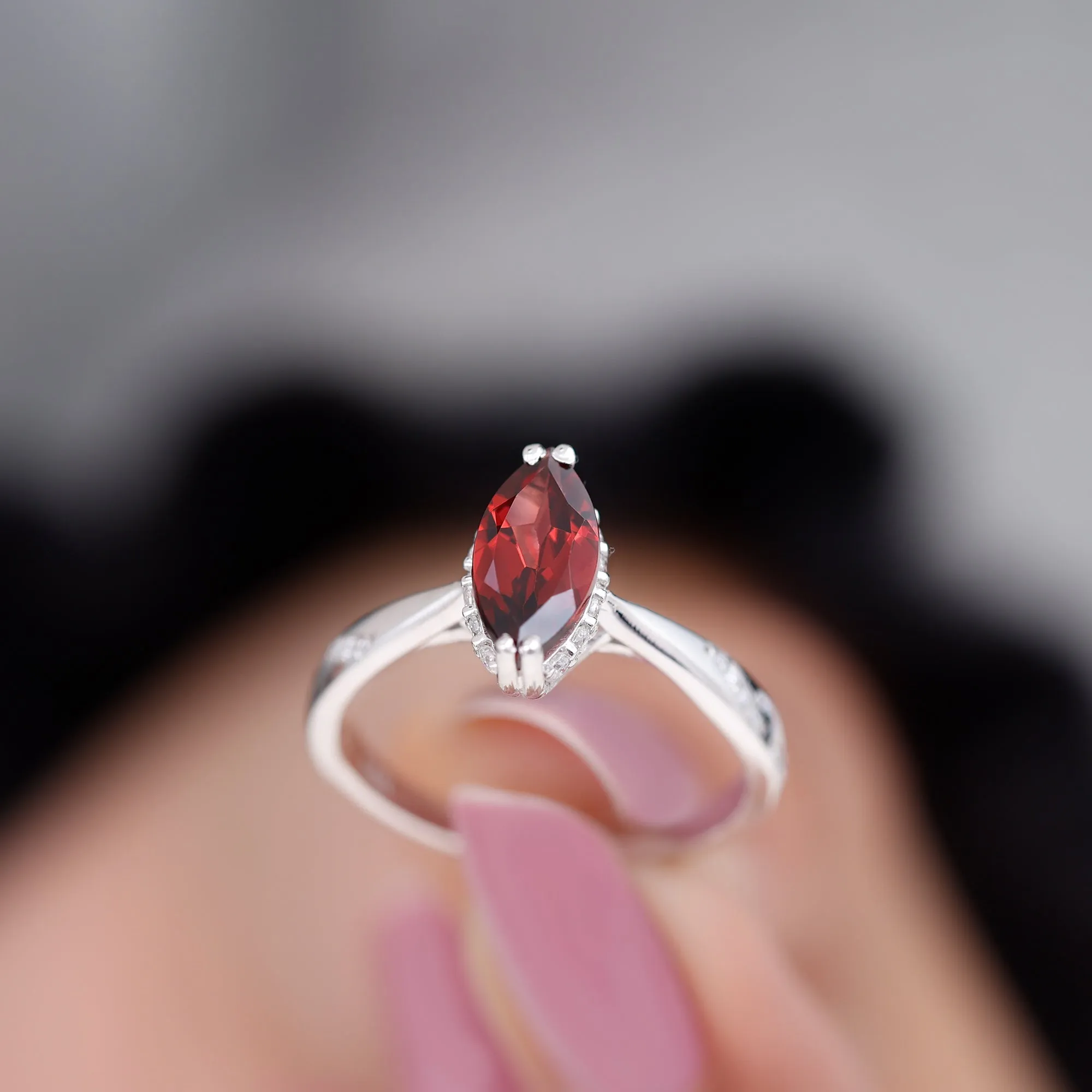 1.75 CT Garnet Solitaire Ring with Diamond Accent