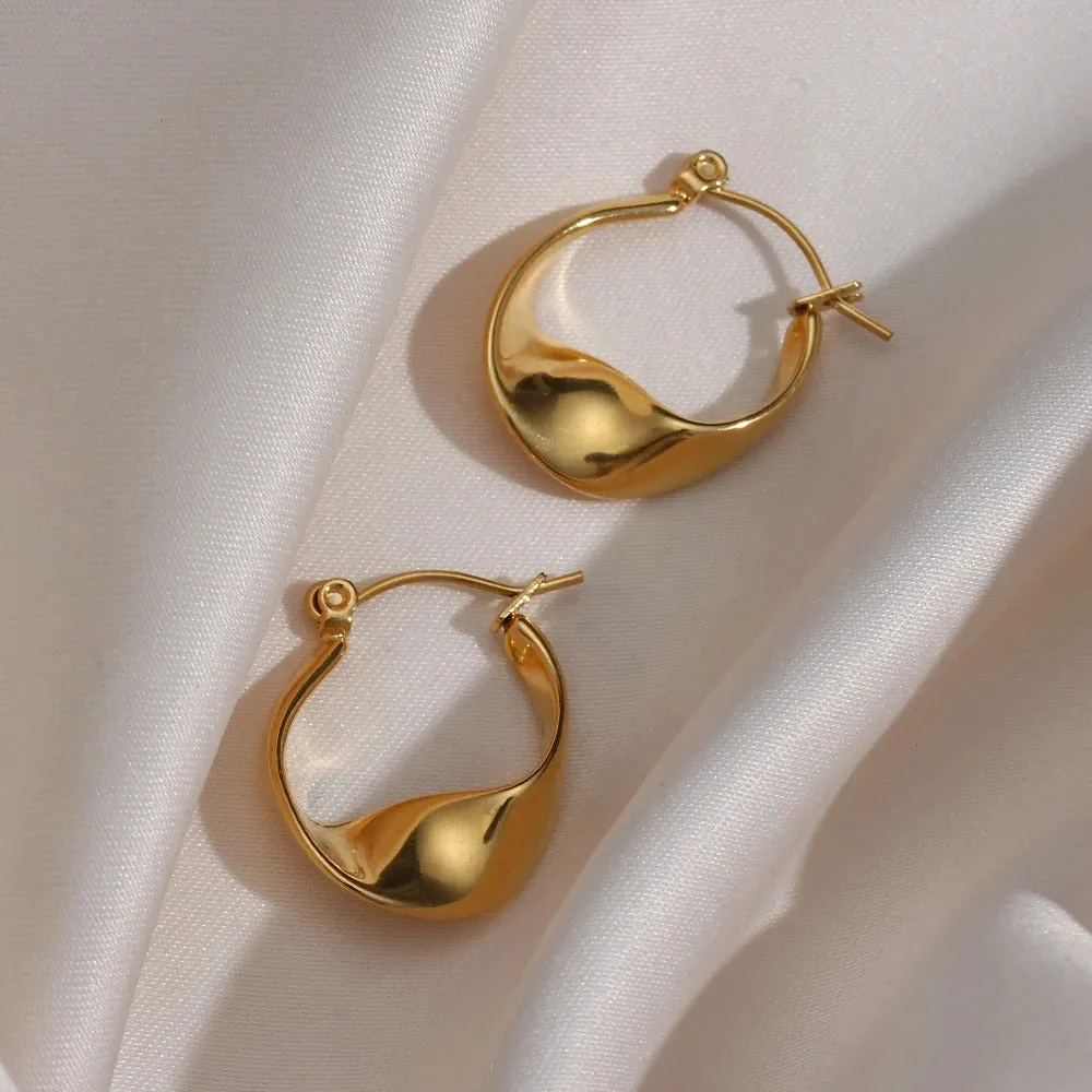 20mm Curve Hoop Earrings
