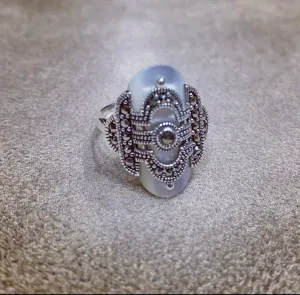 Art Deco Ring with Mother of pearl and Marcasite detail
