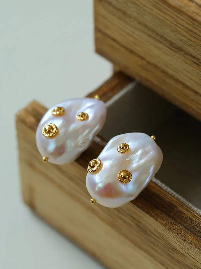 Artisanal Baroque Pearls Earrings-Gold