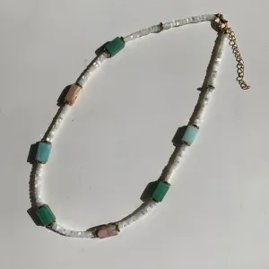 BREEZE NECKLACE