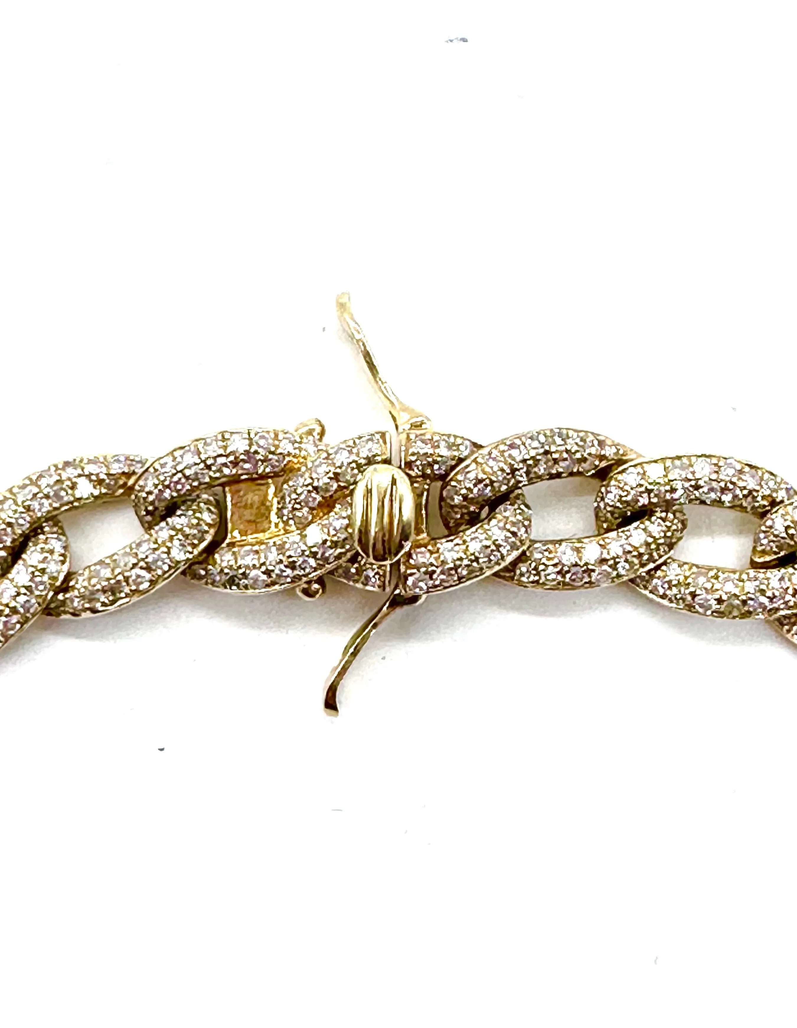 Diamond Pave Curb Link Bracelet