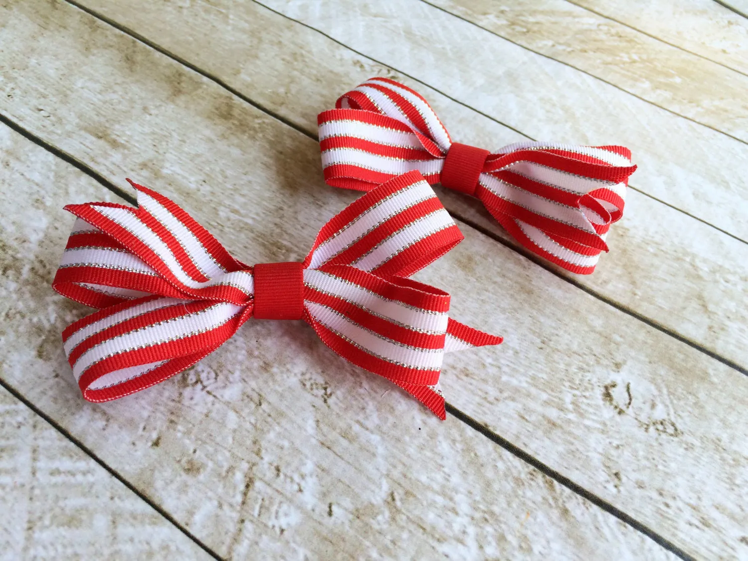 Girls Red and White Ponytail Bows I The Enchanted Magnolia