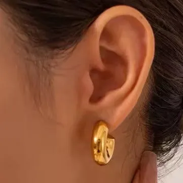 MANHATTAN HOOP EARRINGS