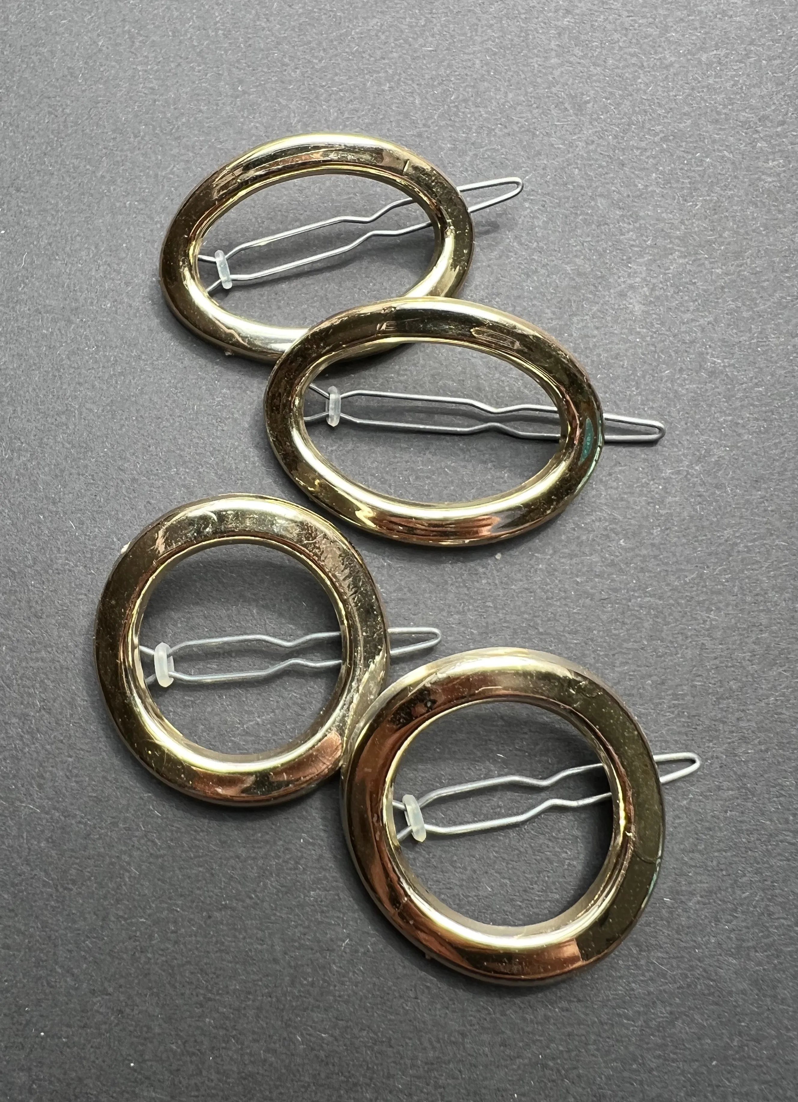Pair of Shimmery Gold Oval or Round 1960s Hair Clips -4/5cm