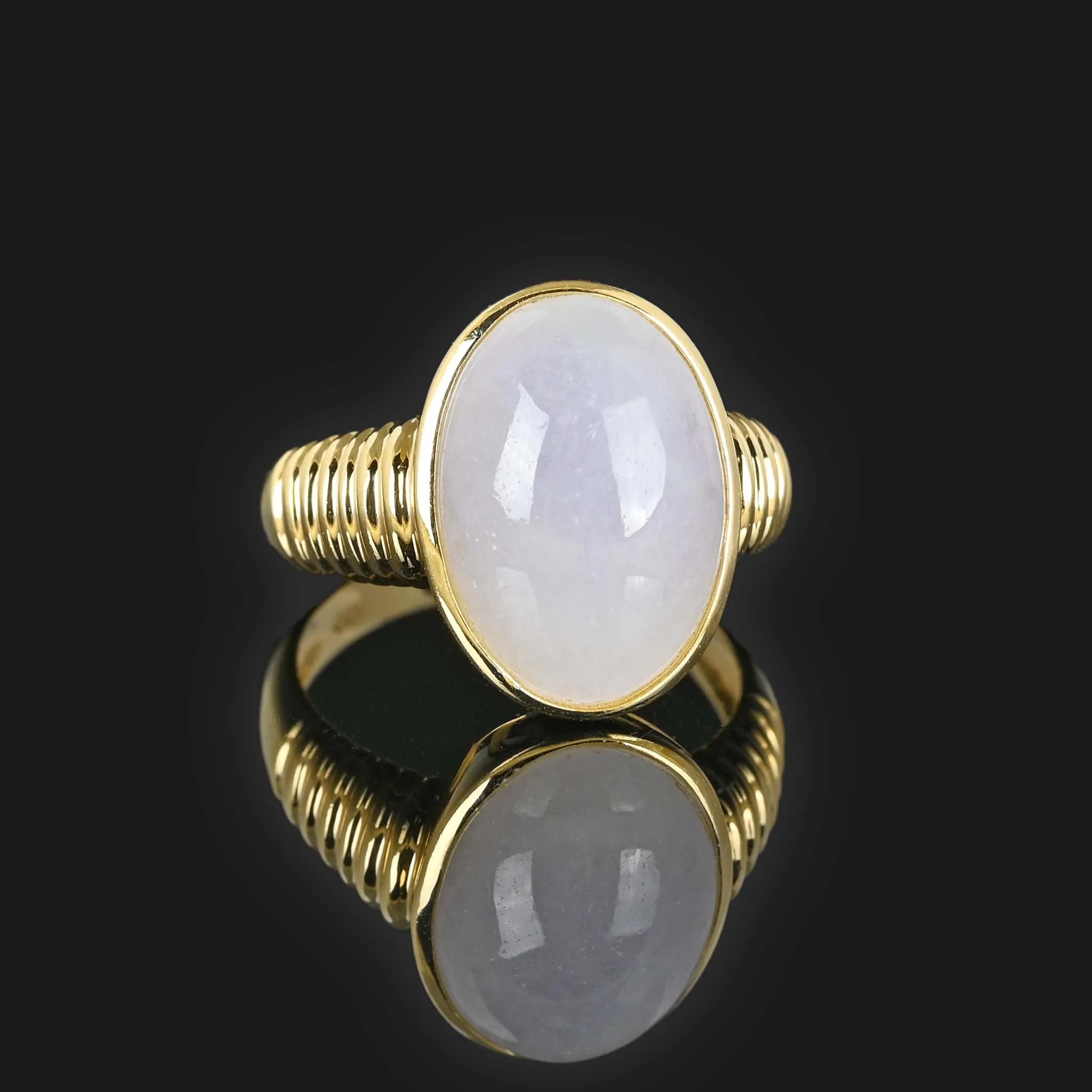 Vintage Purple Jade Cabochon Ring in 14K Gold